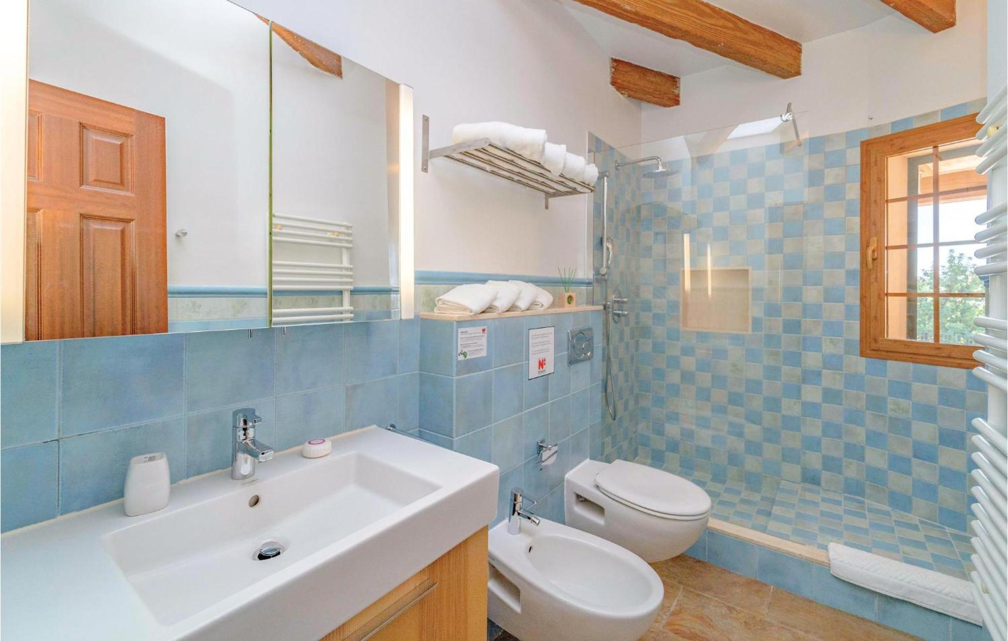Ferienhaus Beautiful In Ses Rotgetes De Canet With Wifi La Esglayeta